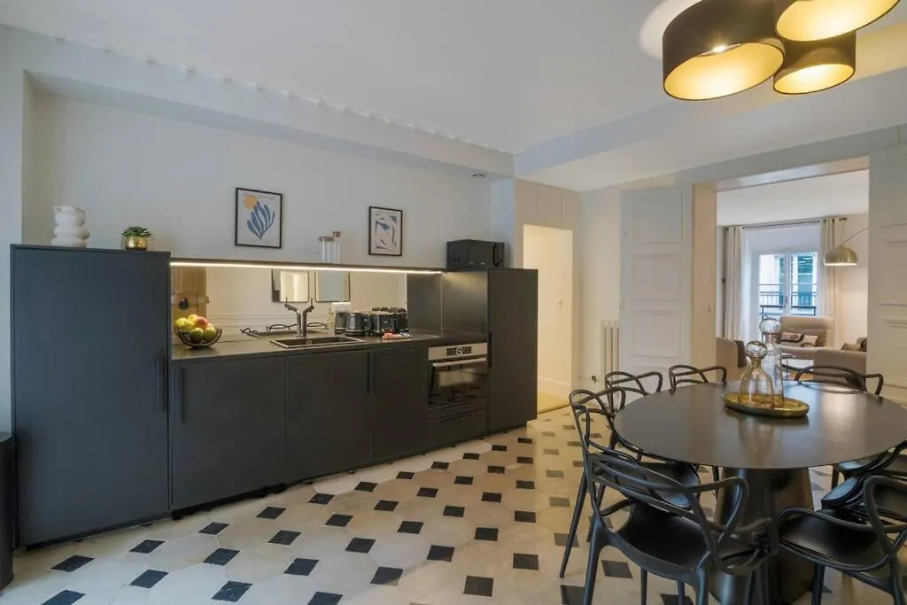 Amazingapartment #Gallerieslafayette #Madeleine#Ac Paris Frankrig